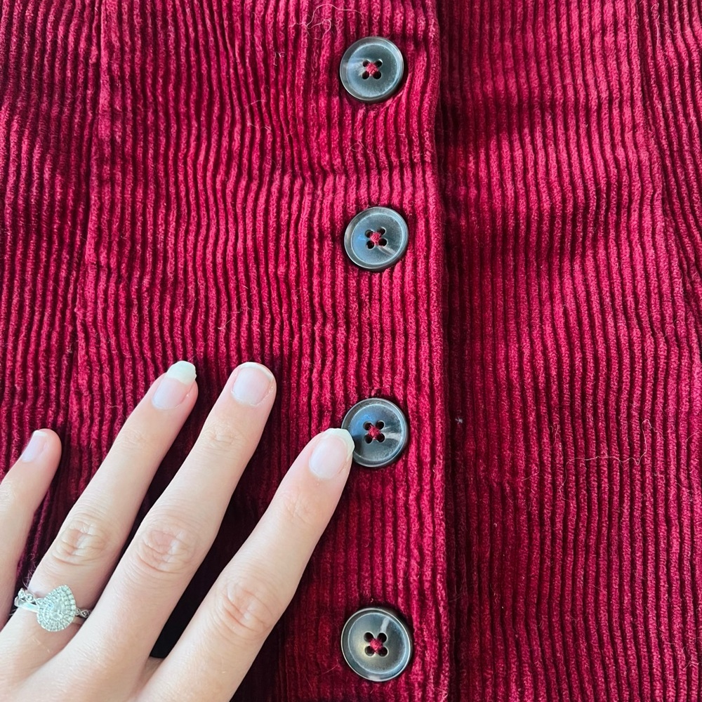 Red faux corduroy skirt - Picture 4 of 5